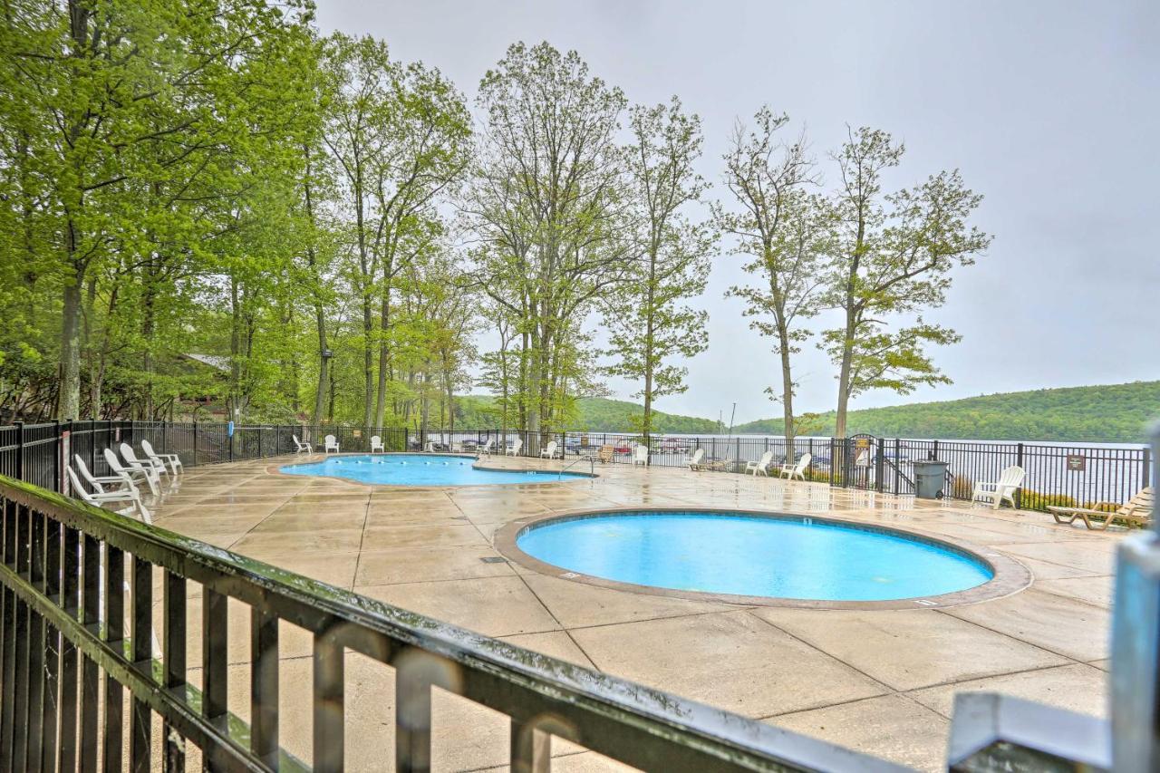Lake Harmony Home With Hot Tub Less Than Half Mi To Ski! Екстер'єр фото