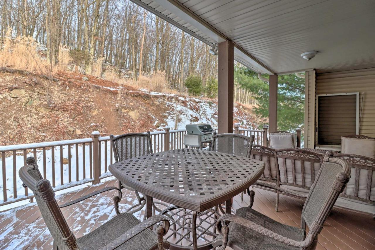 Lake Harmony Home With Hot Tub Less Than Half Mi To Ski! Екстер'єр фото